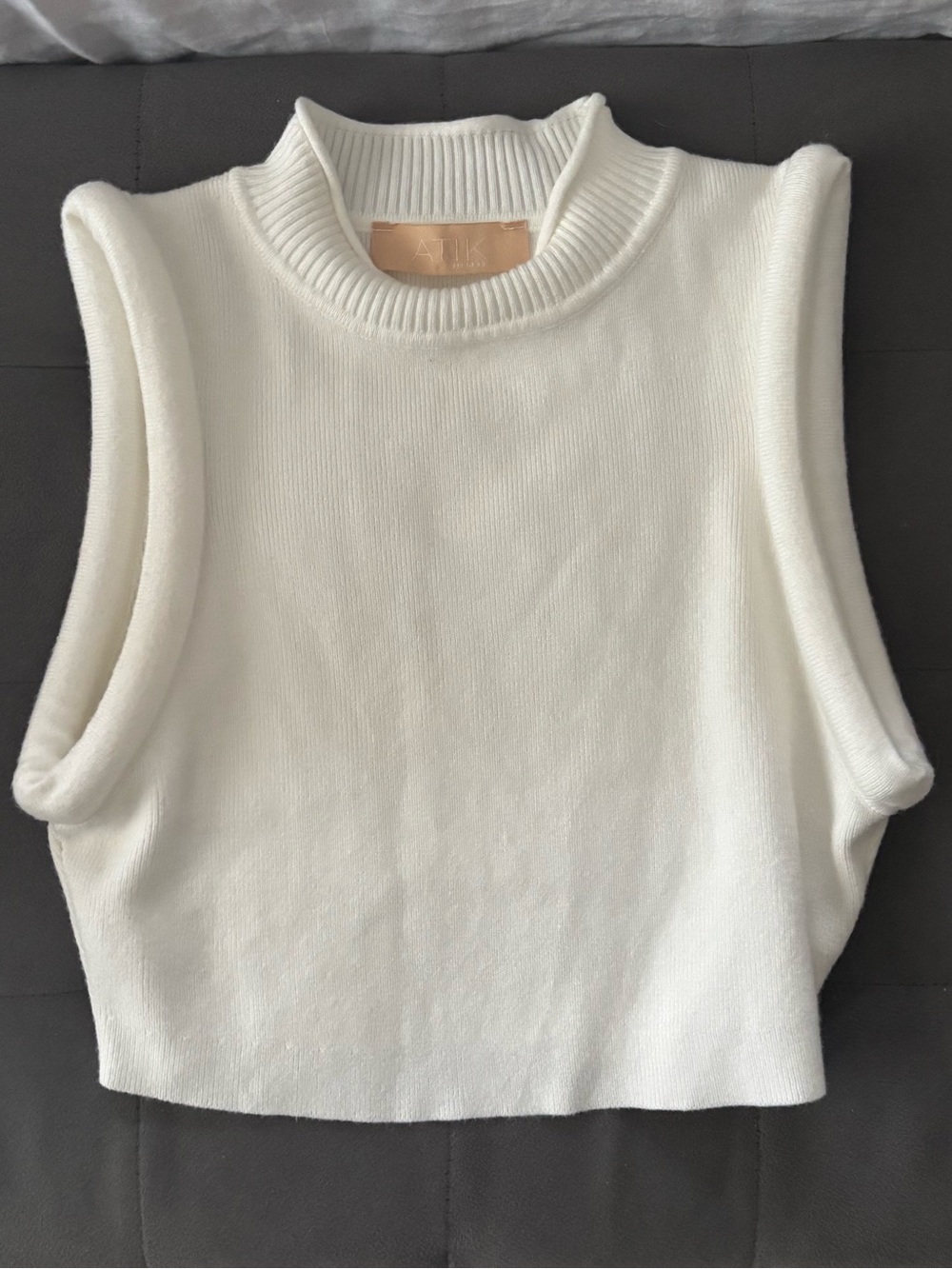 White cropped sweater vest